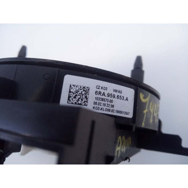 Recambio de anillo airbag para seat arona fr referencia OEM IAM 6RA959653A 1033857000 E2-A1-23-7