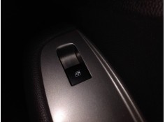 MANDO ELEVALUNAS DELANTERO DERECHO 