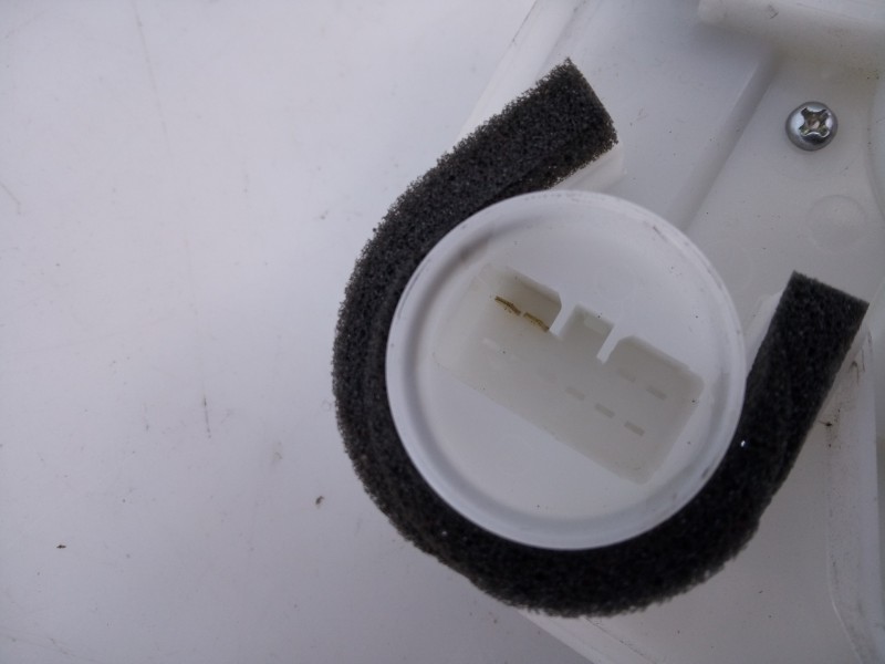 Recambio de cerradura puerta trasera izquierda para mitsubishi outlander (gf0) motion 2wd referencia OEM IAM   E2-B4-35-2