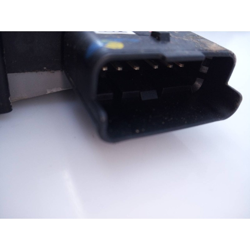 Recambio de cerradura puerta trasera derecha para peugeot 2008 (--.2013) allure referencia OEM IAM   E1-A4-32-2