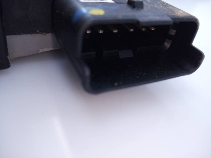 Recambio de cerradura puerta trasera derecha para peugeot 2008 (--.2013) allure referencia OEM IAM   E1-A4-32-2