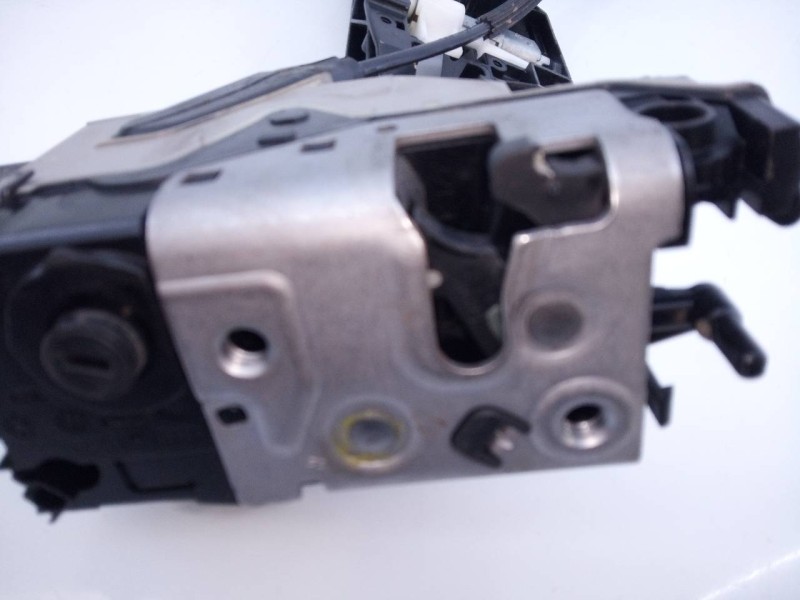 Recambio de cerradura puerta trasera derecha para peugeot 2008 (--.2013) allure referencia OEM IAM   E1-A4-32-2