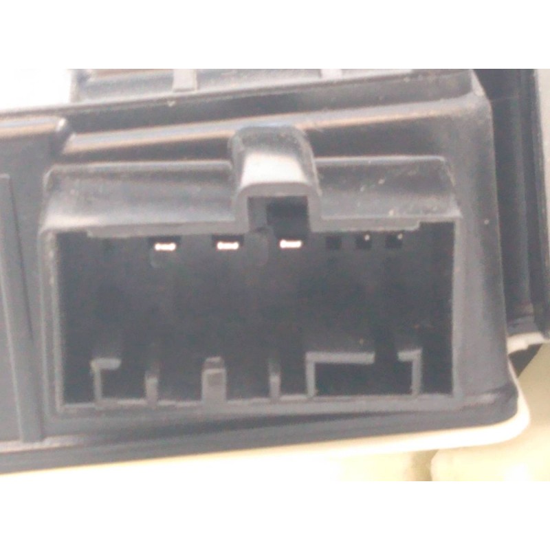 Recambio de elevalunas trasero derecho para seat arona fr referencia OEM IAM 5Q0959812D  E2-B2-15-1