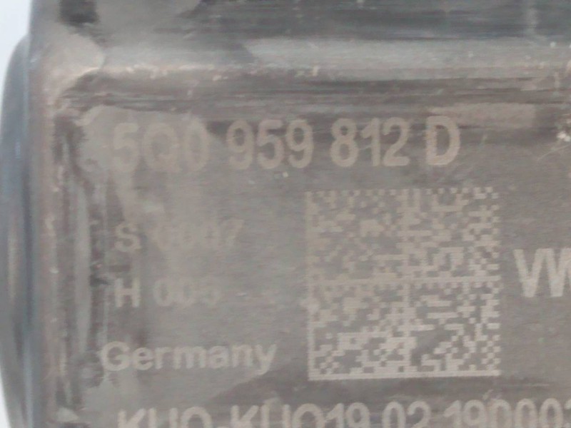 Recambio de elevalunas trasero derecho para seat arona fr referencia OEM IAM 5Q0959812D  E2-B2-15-1