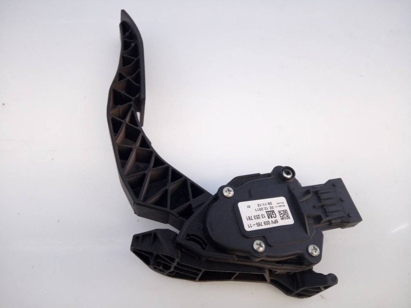 Recambio de pedal acelerador para chevrolet orlando lt+ referencia OEM IAM 13253781  E3-A5-13-4