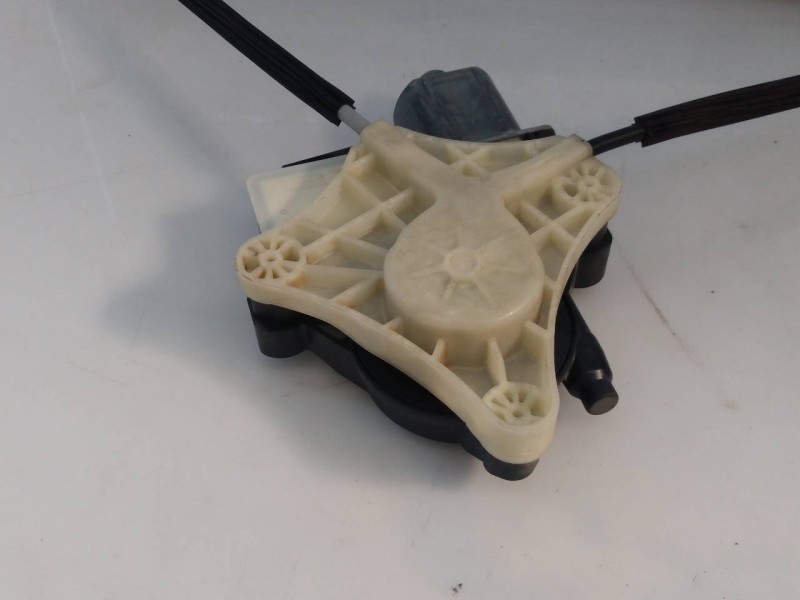 Recambio de elevalunas trasero derecho para seat arona fr referencia OEM IAM 5Q0959812D  E2-B2-15-1