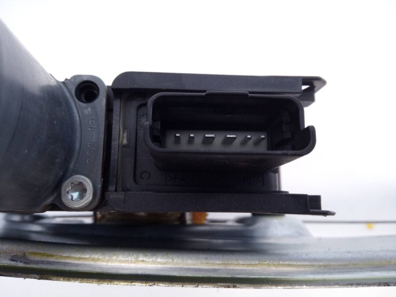 Recambio de elevalunas trasero izquierdo para peugeot 2008 (--.2013) allure referencia OEM IAM 980608868001LH  E1-A4-39-2