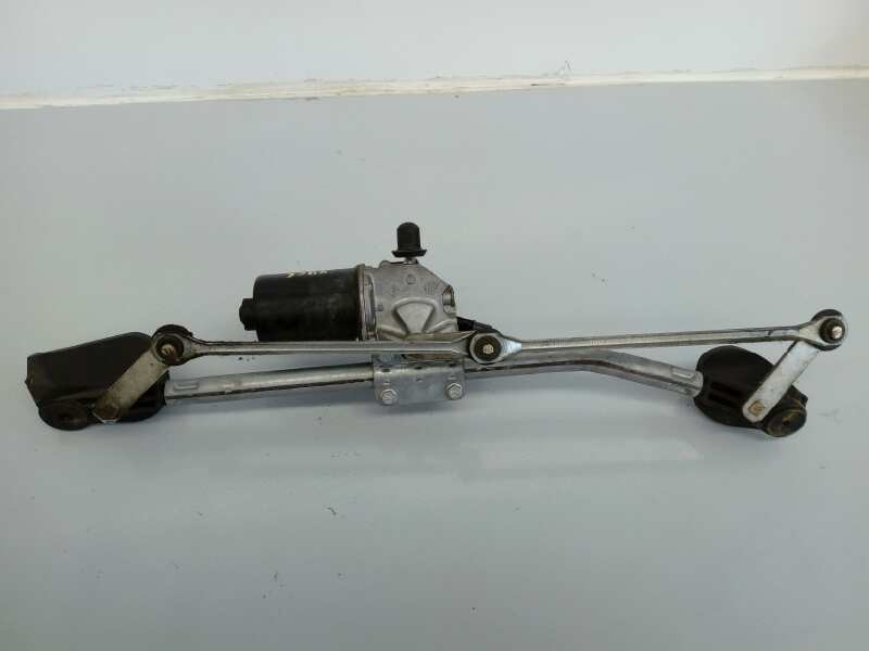 Recambio de motor limpia delantero para toyota corolla (e12) 1.4 d-4d luna compact referencia OEM IAM 8511002100A 8511002100A E2