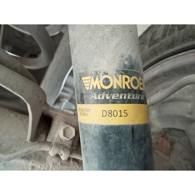 Recambio de amortiguador trasero derecho para hyundai terracan (hp) 2.9 crdi cat referencia OEM IAM D8015  