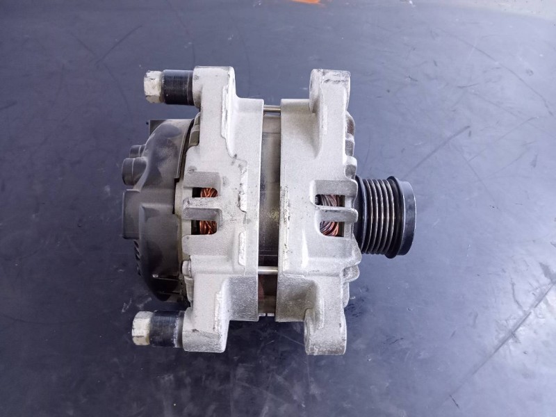Recambio de alternador para peugeot 3008 gt line referencia OEM IAM 9810525380 2624310C P3-A5-24-2