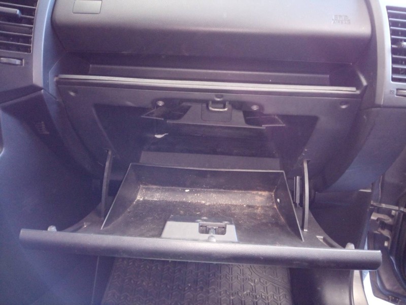 Recambio de guantera para mazda 5 berl. (cr) 2.0 crtd active (81kw) referencia OEM IAM   