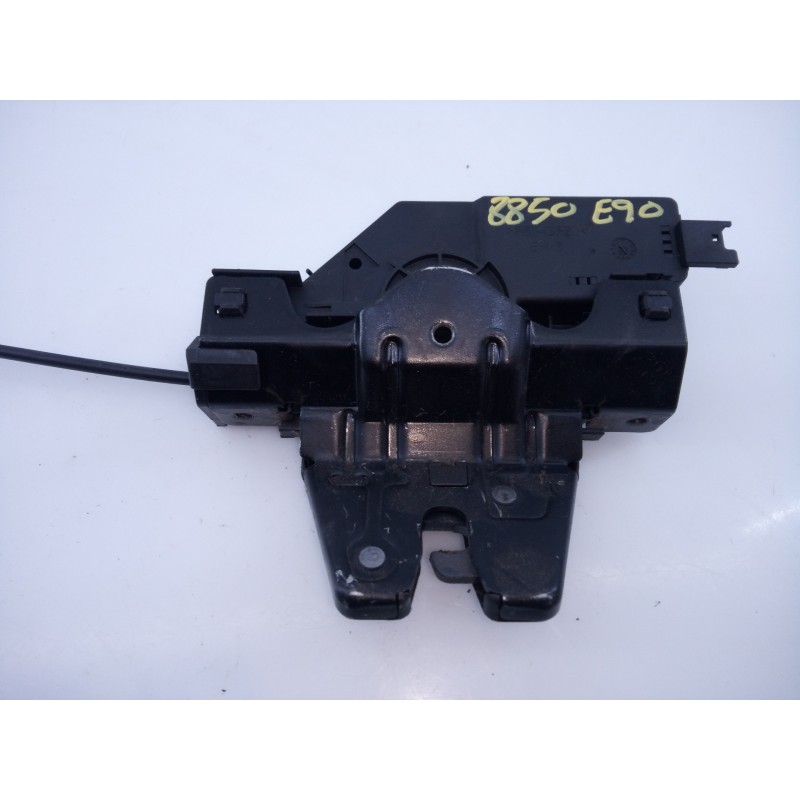 Recambio de cerradura maletero / porton para bmw serie 3 berlina (e90) 320d referencia OEM IAM 7840617  E1-A3-3-1