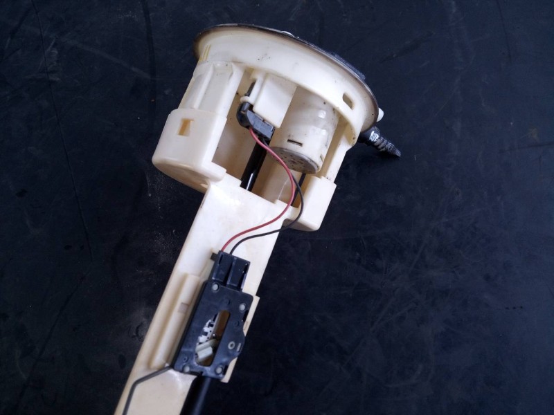 Recambio de aforador para suzuki jimny sn (fj) techo metálico referencia OEM IAM   P3-A6-2-3