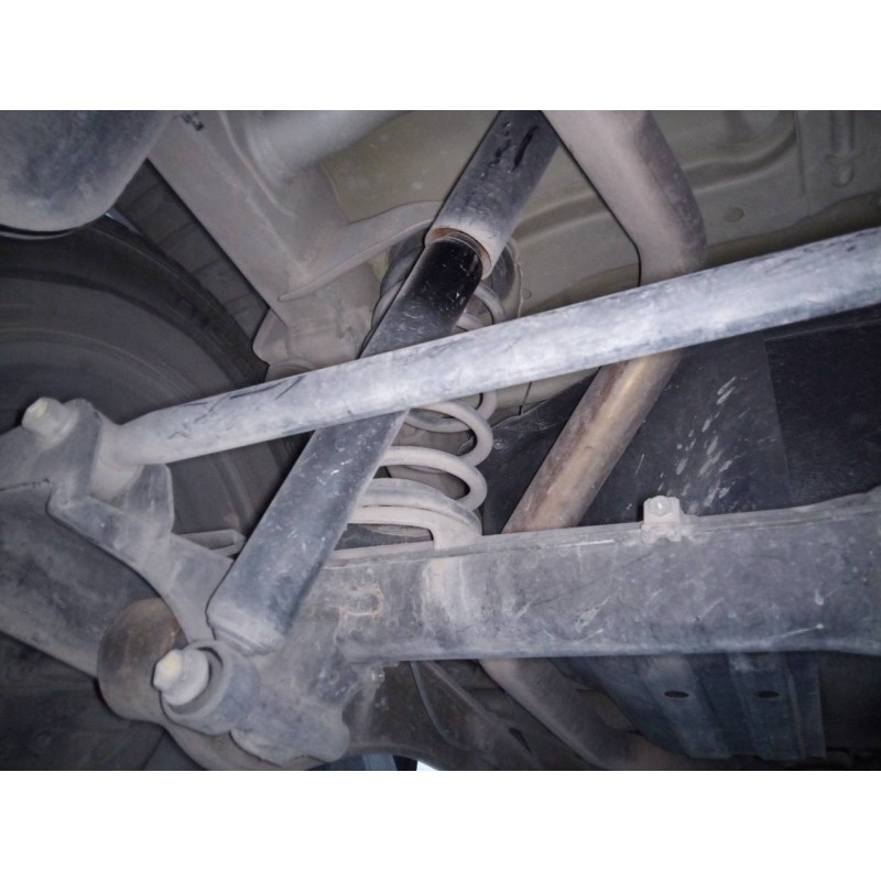 Recambio de amortiguador trasero izquierdo para suzuki jimny sn (fj) techo metálico referencia OEM IAM   