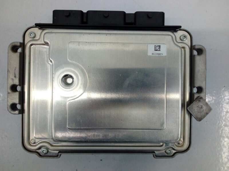 Recambio de centralita motor uce para citroën c3 pluriel 1.4 hdi referencia OEM IAM 9661728480 0281012524 E3-B2-36-4