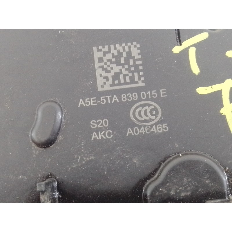 Recambio de cerradura puerta trasera izquierda para audi a1 sportback (gba) 30 tfsi adrenalin referencia OEM IAM 5TA839015E  E1-