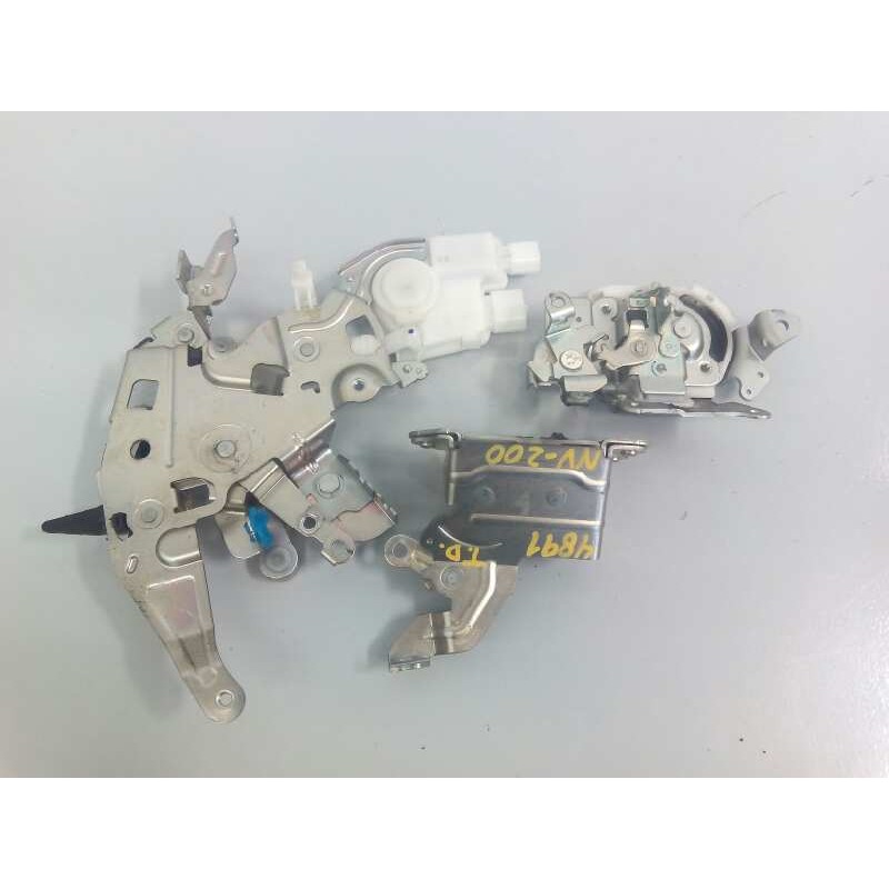 Recambio de cerradura puerta trasera derecha para nissan nv 200 (m20) kombi premium referencia OEM IAM   E2-A4-61-1
