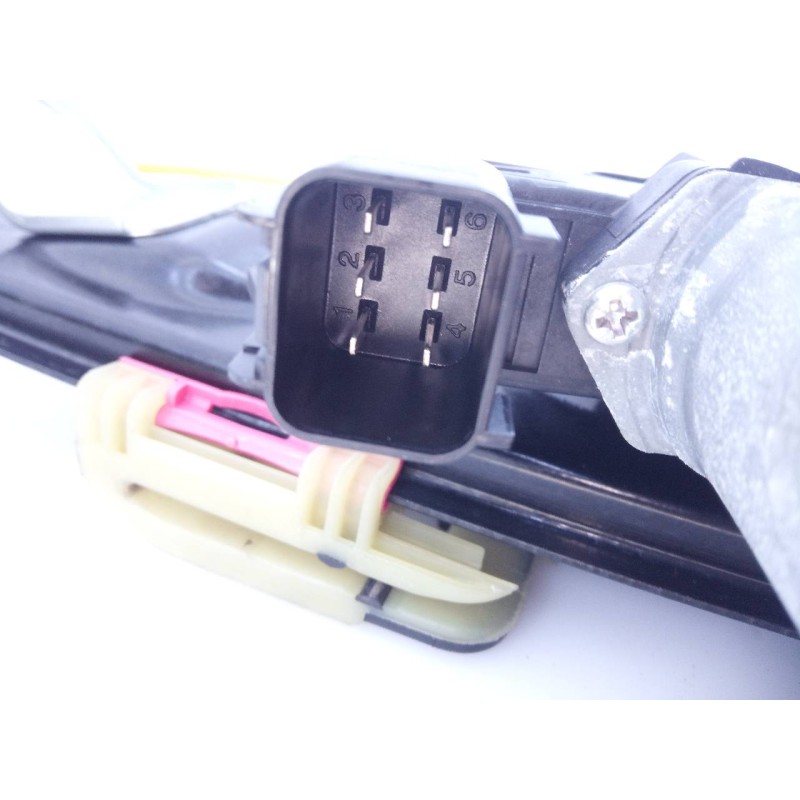 Recambio de elevalunas trasero derecho para land rover evoque dynamic referencia OEM IAM 140927918957103  E1-B4-4-1