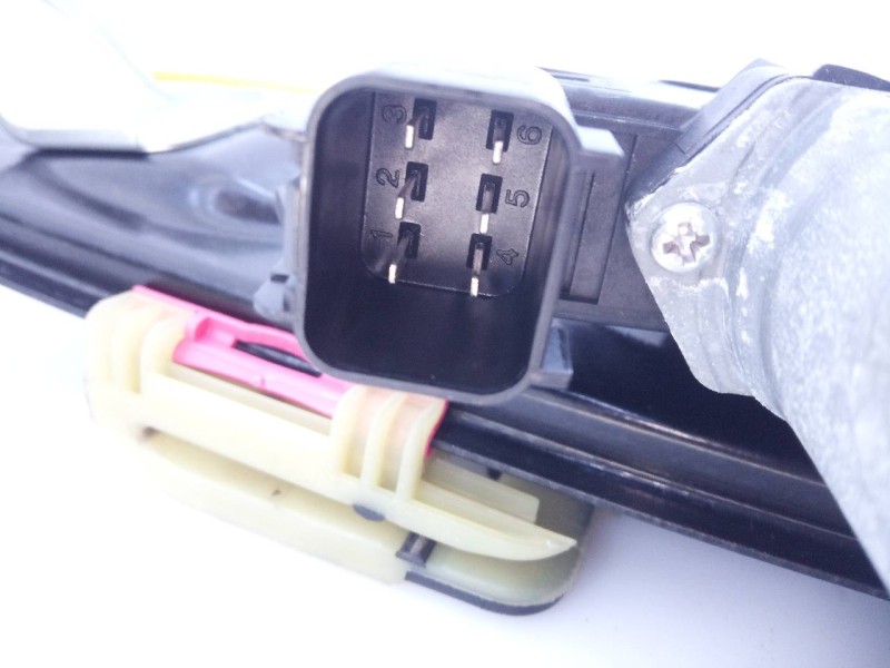 Recambio de elevalunas trasero derecho para land rover evoque dynamic referencia OEM IAM 140927918957103  E1-B4-4-1