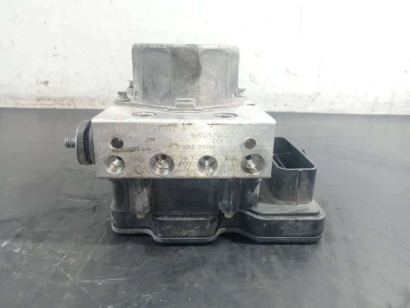Recambio de abs para renault clio iv dynamique referencia OEM IAM 476600188R  P3-B9-12-2