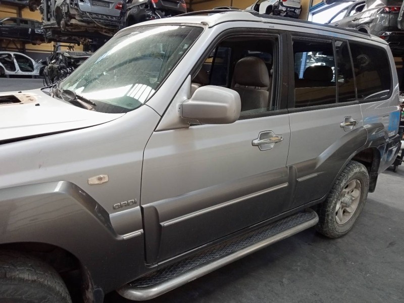 Recambio de puerta delantera izquierda para hyundai terracan (hp) 2.9 crdi cat referencia OEM IAM   