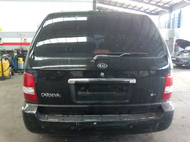 kia carnival del año 2004