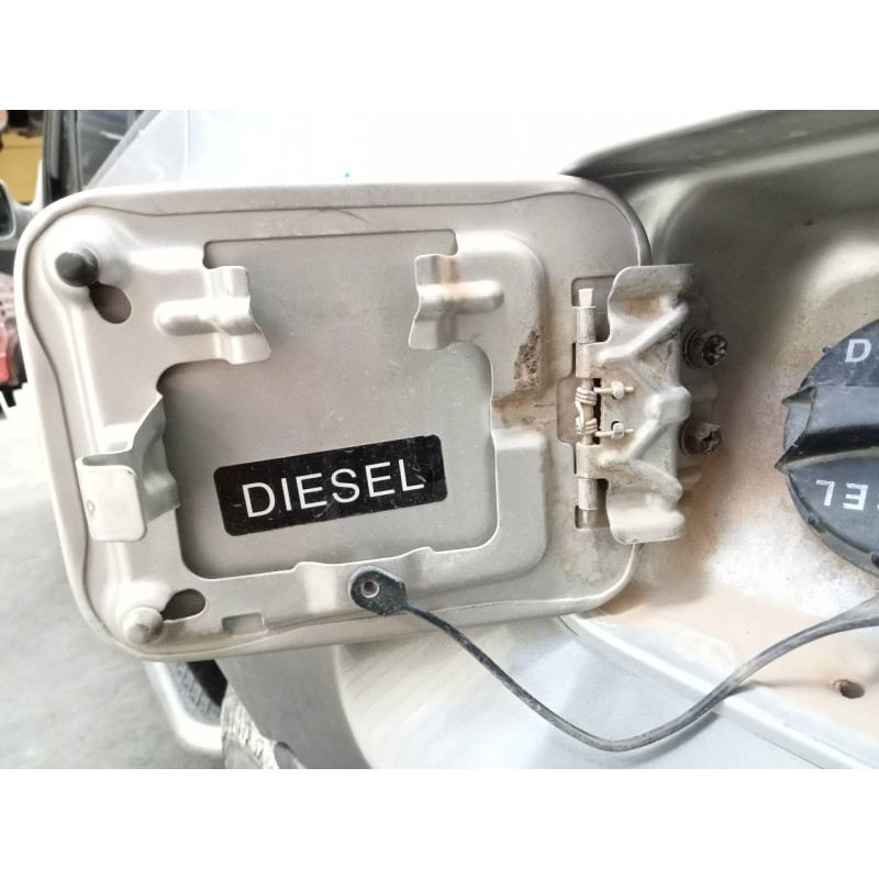 Recambio de tapa exterior combustible para hyundai terracan (hp) 2.9 crdi cat referencia OEM IAM   