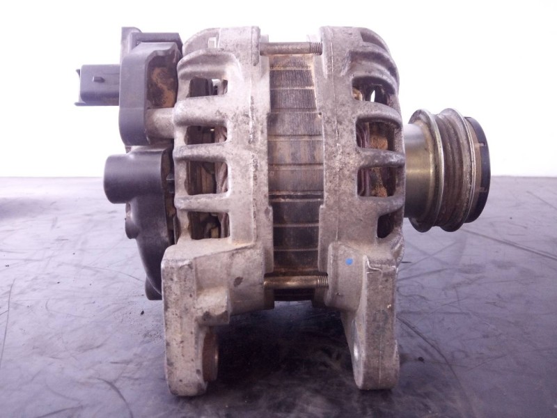 Recambio de alternador para dacia logan ii ambiance referencia OEM IAM 231008386R F000BL0457 P3-B5-28-2