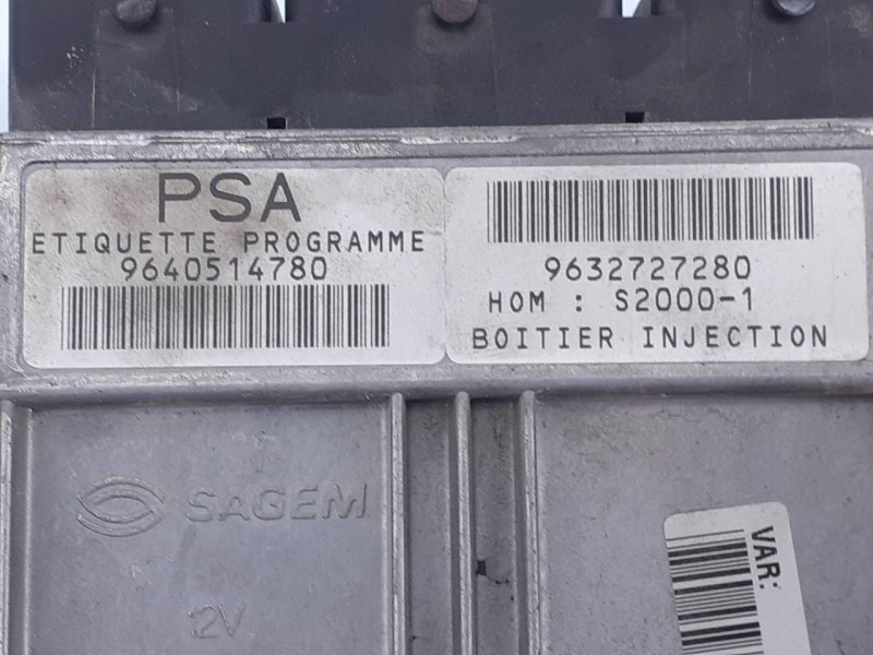 Recambio de centralita motor uce para citroën xsara picasso 1.8 16v referencia OEM IAM 9640514780 9632727280 E3-B2-14-1