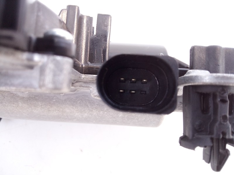 Recambio de motor cierre centralizado porton para skoda octavia lim. (nx3) vrs referencia OEM IAM 5TA827887B  E1-A5-47-1
