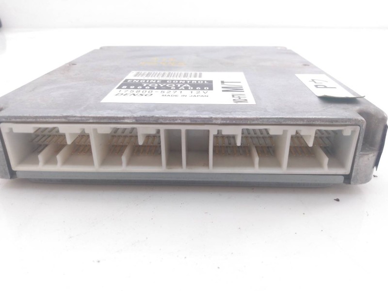 Recambio de centralita motor uce para toyota land cruiser (j12) 3.0 d-4d gx referencia OEM IAM 896616A060 1758005271 E3-B2-10-1