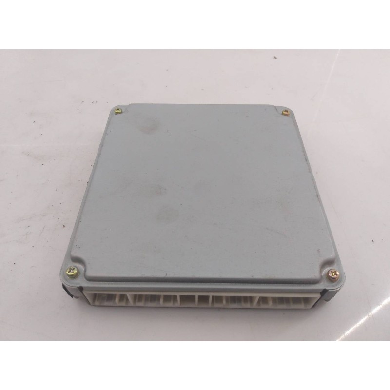 Recambio de centralita motor uce para toyota land cruiser (j12) 3.0 d-4d gx referencia OEM IAM 896616A060 1758005271 E3-B2-10-1