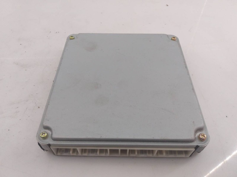 Recambio de centralita motor uce para toyota land cruiser (j12) 3.0 d-4d gx referencia OEM IAM 896616A060 1758005271 E3-B2-10-1