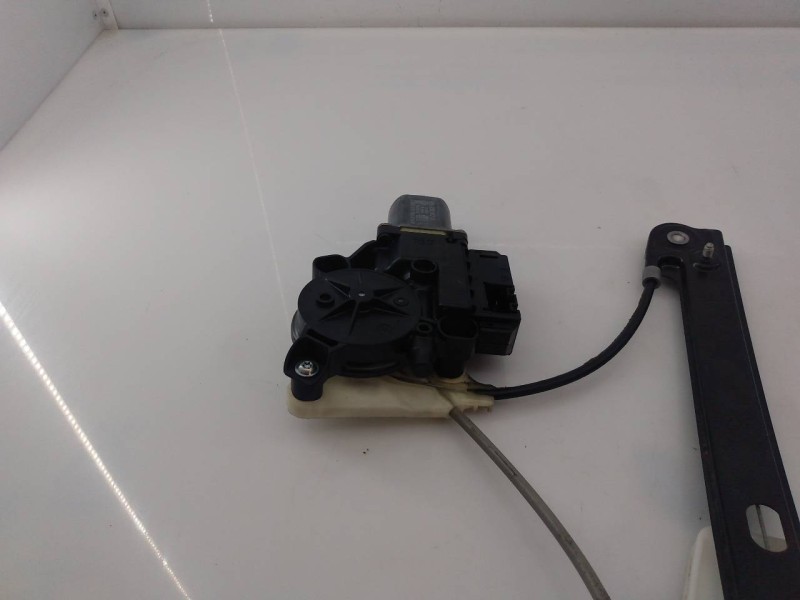 Recambio de elevalunas trasero derecho para volkswagen polo (6r1) sport by r-line referencia OEM IAM 6R0959812G 6R4839462F E1-B6