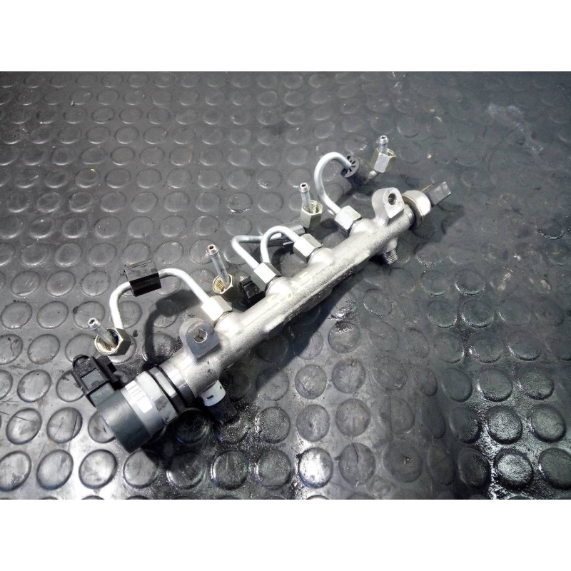 Recambio de rampa inyectora para seat leon sc (5f5) fr referencia OEM IAM 0006858  P1-A3-6