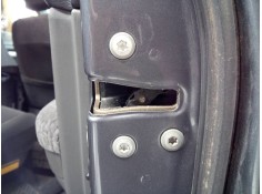 Recambio de cerradura puerta trasera derecha para toyota land cruiser (j12) 3.0 d-4d gx referencia OEM IAM    2