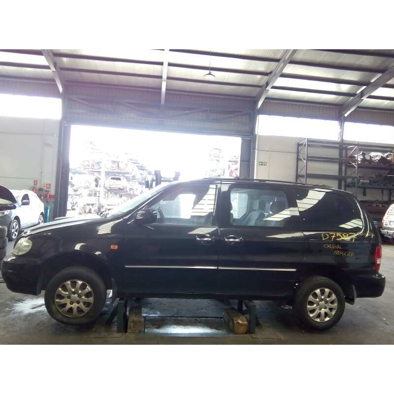 kia carnival del año 2004