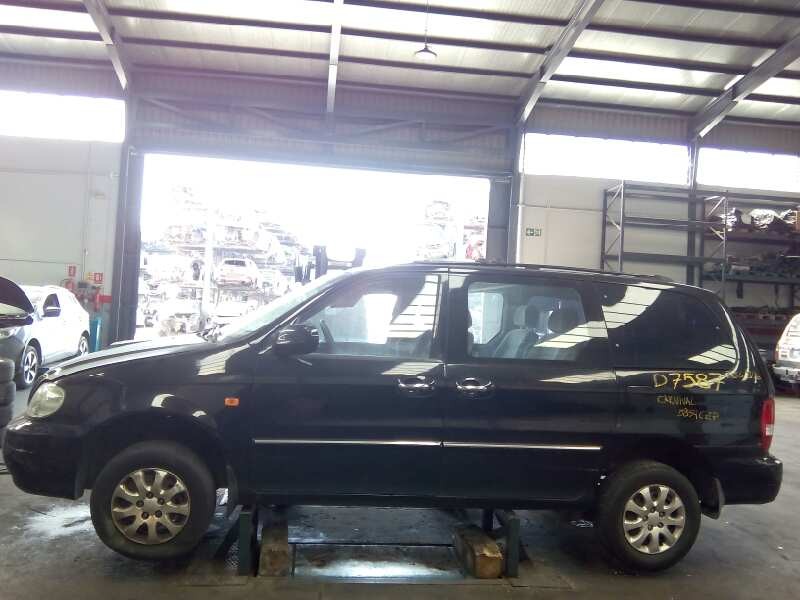 kia carnival del año 2004