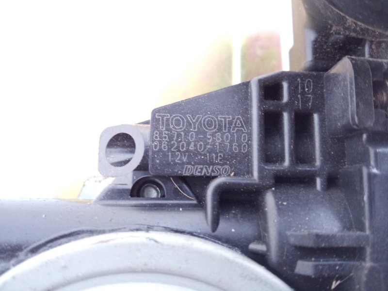 Recambio de elevalunas trasero izquierdo para toyota land cruiser (j12) 3.0 d-4d gx referencia OEM IAM 8571058010 0620401760 E2-