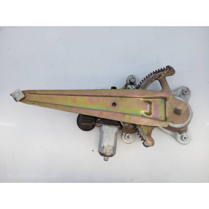 Recambio de elevalunas trasero izquierdo para toyota land cruiser (j12) 3.0 d-4d gx referencia OEM IAM 8571058010 0620401760 E2-