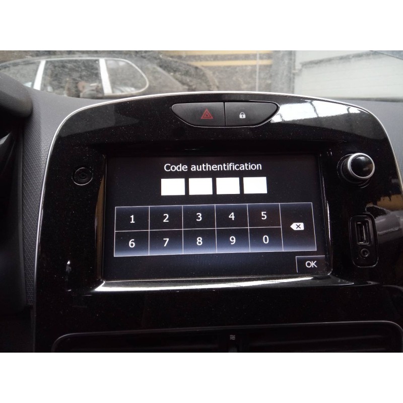 Recambio de sistema navegacion gps para renault clio iv dynamique referencia OEM IAM 281157941R 281157941RTP175 E2-A3-13-2