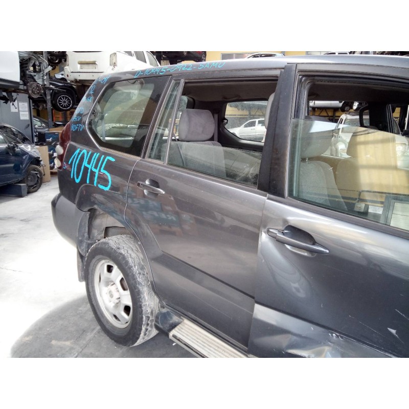 Recambio de puerta trasera derecha para toyota land cruiser (j12) 3.0 d-4d gx referencia OEM IAM   