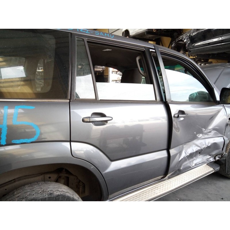 Recambio de puerta trasera derecha para toyota land cruiser (j12) 3.0 d-4d gx referencia OEM IAM   