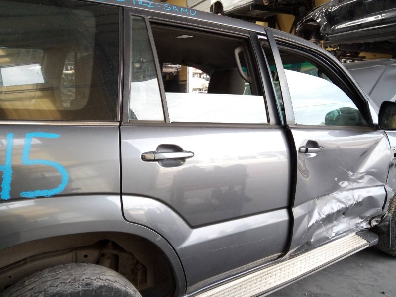 Recambio de puerta trasera derecha para toyota land cruiser (j12) 3.0 d-4d gx referencia OEM IAM   