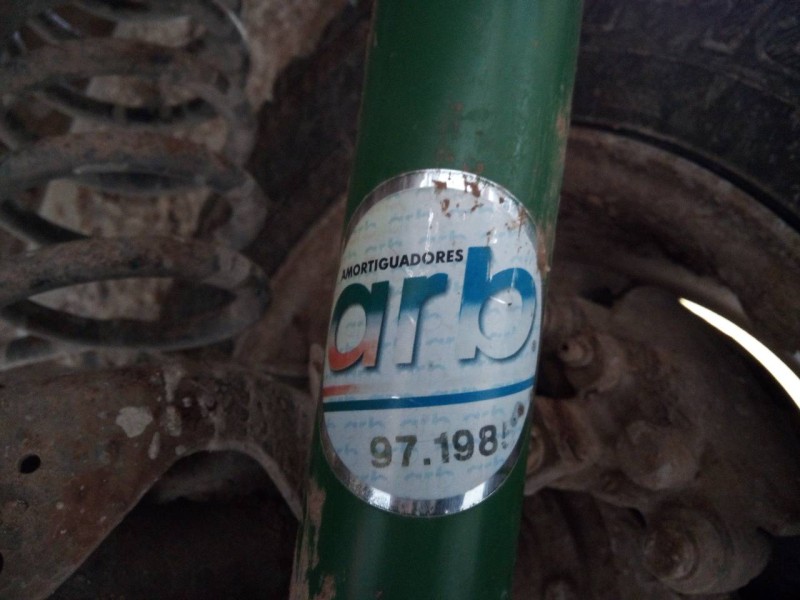 Recambio de amortiguador trasero derecho para chrysler jeep cherokee (j) 2.5 td referencia OEM IAM   