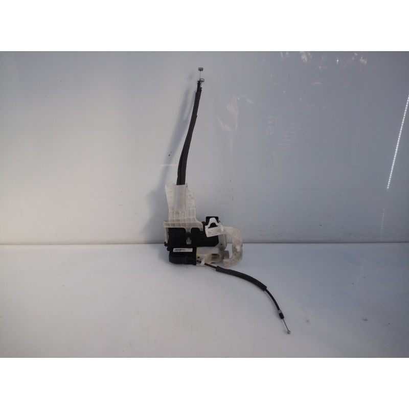 Recambio de cerradura puerta delantera izquierda para hyundai ix35 style 2wd referencia OEM IAM 813102Y000  E2-B5-5-2