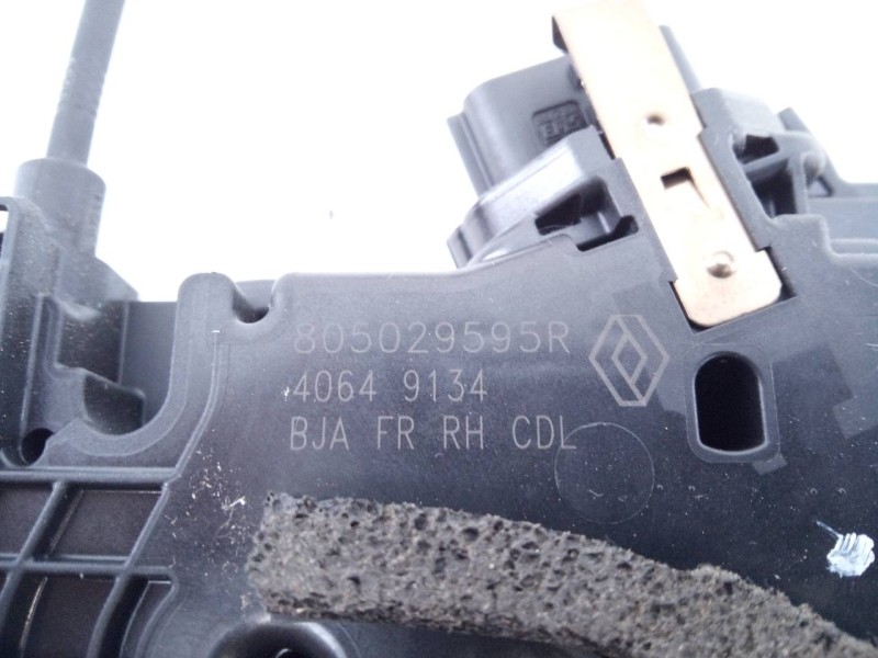 Recambio de cerradura puerta delantera derecha para renault clio v business referencia OEM IAM 805029595R  E1-A1-39-2