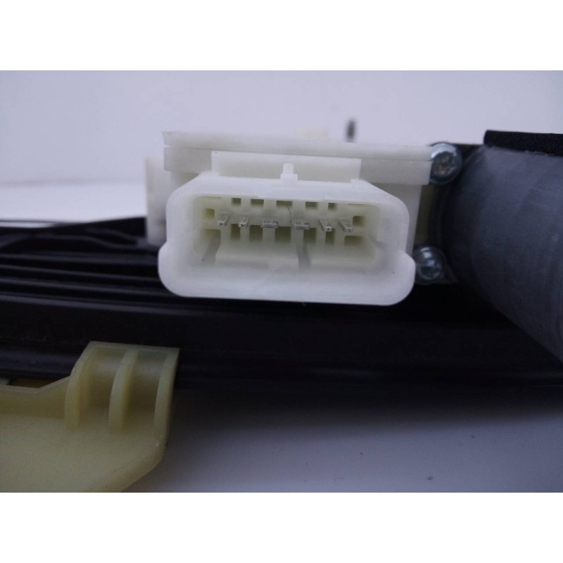 Recambio de elevalunas delantero derecho para renault clio v business referencia OEM IAM 807201776R  E1-A1-44-1