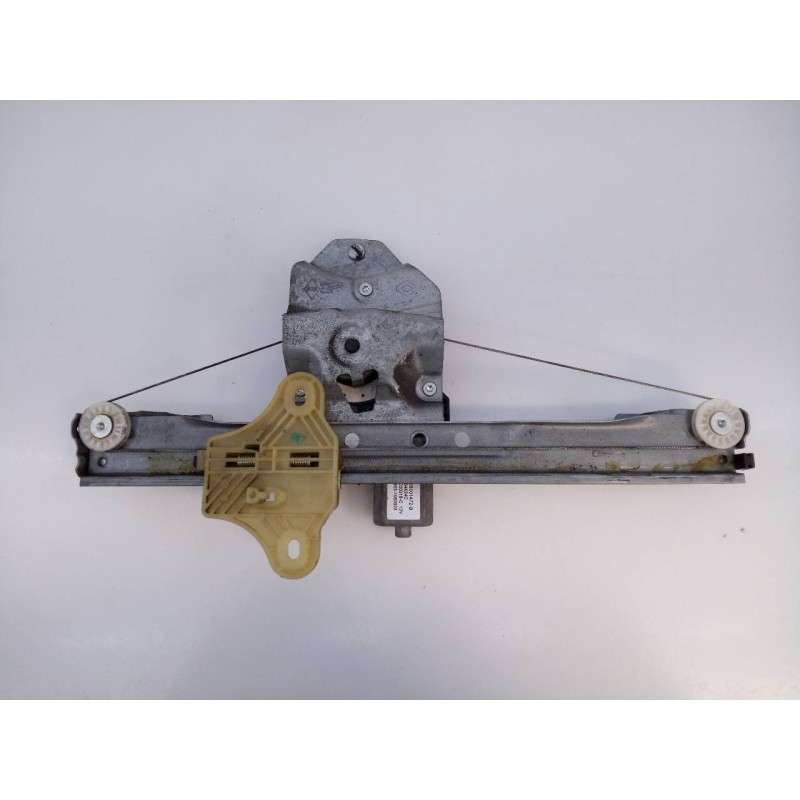 Recambio de elevalunas trasero izquierdo para renault clio iv dynamique referencia OEM IAM 128001472B 9030318C E1-A1-48-2