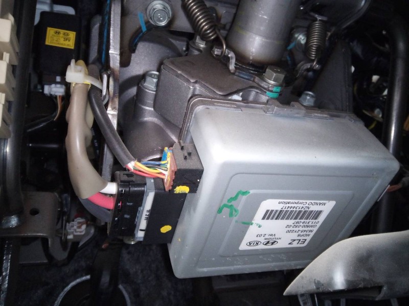 Recambio de columna direccion para hyundai ix35 style 2wd referencia OEM IAM 563452Y220  